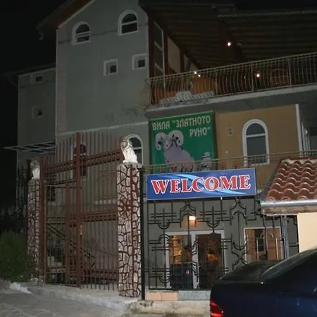 Вила “Златното Руно” Hostal Balchik